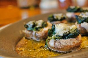 78927936_2520042911397628_1375260983584358400_n (1) stuffed mushrooms